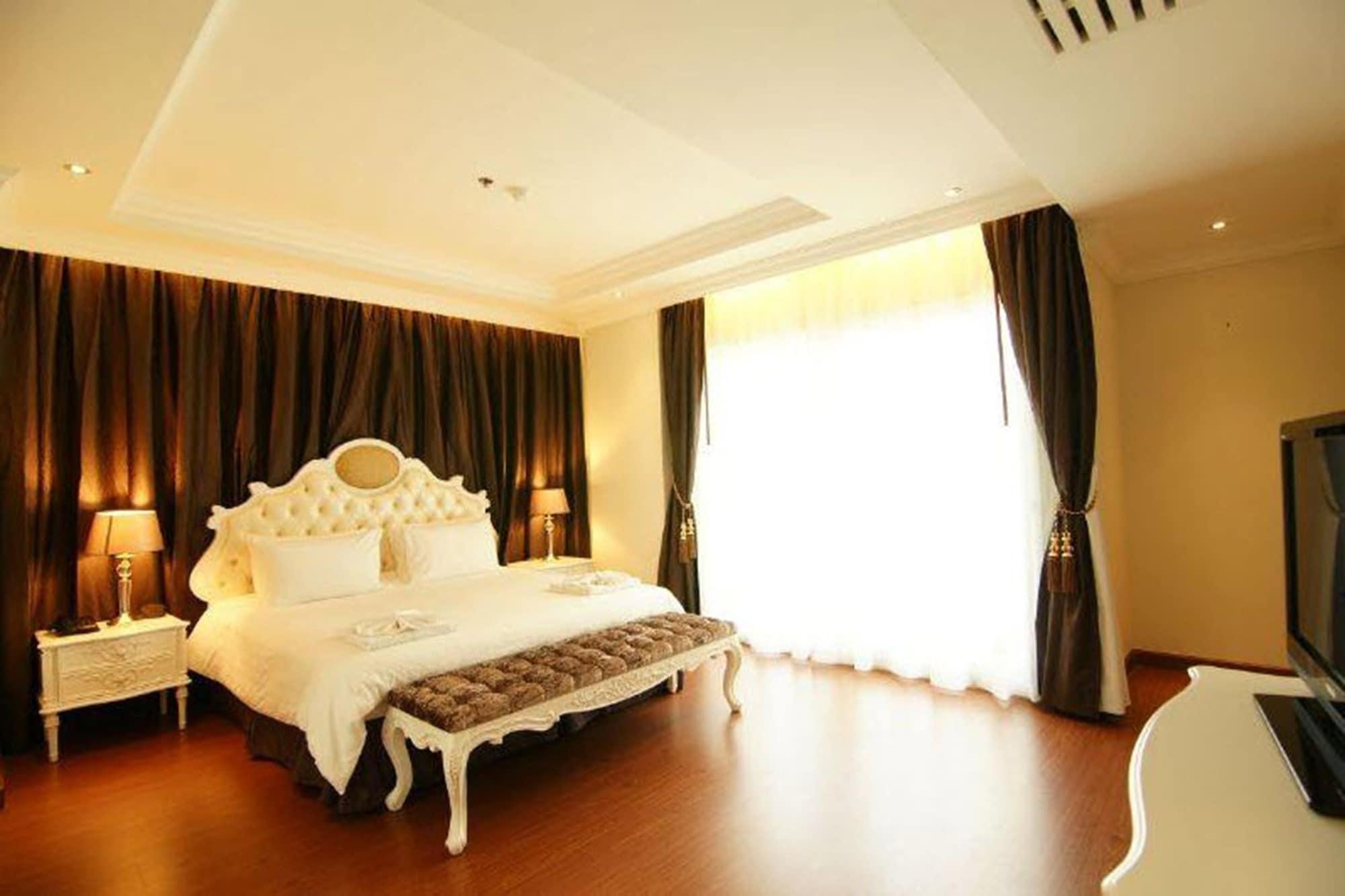 Lk Miracle Suite - Sha Extra Plus Паттайя Экстерьер фото