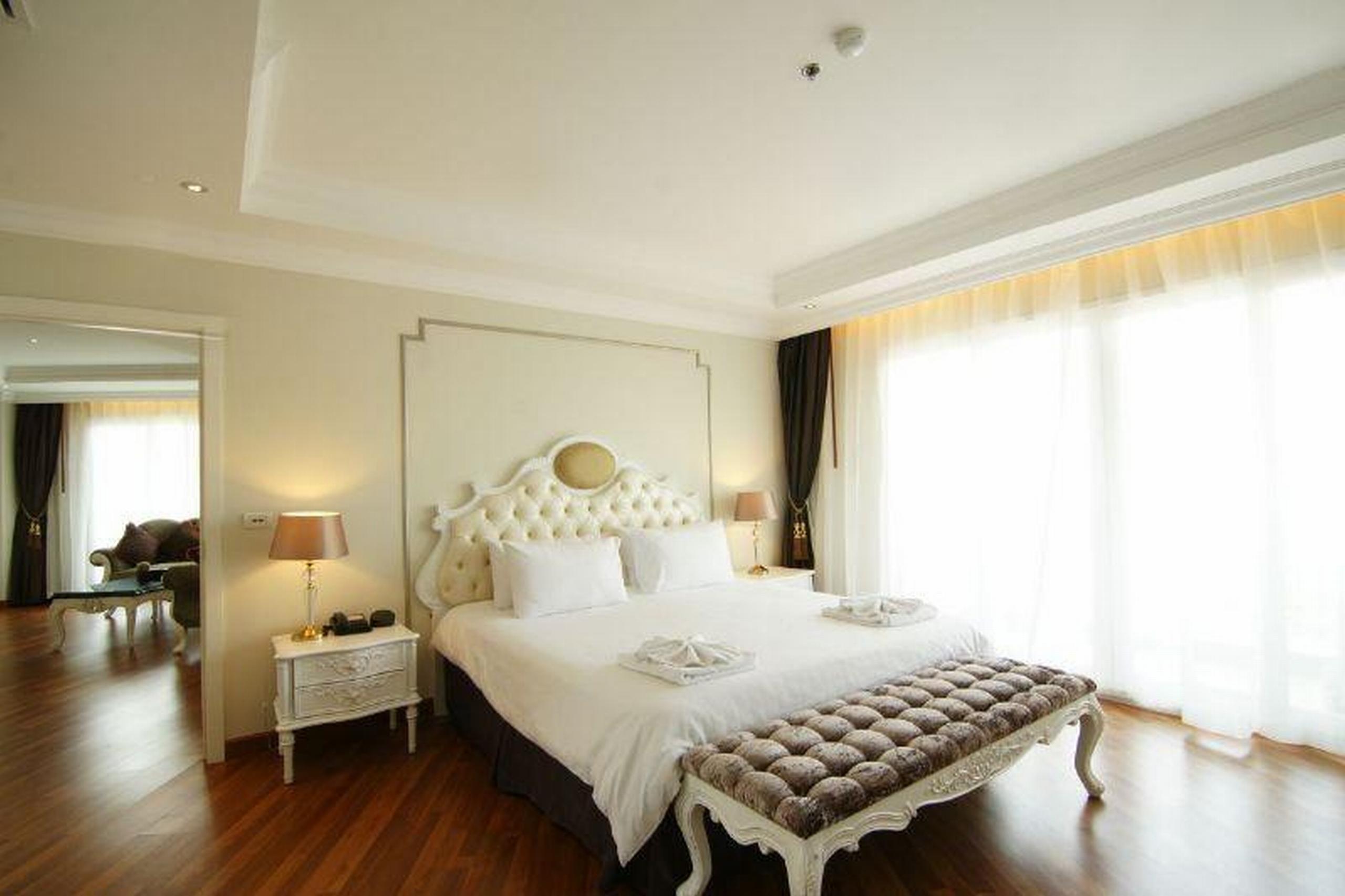 Lk Miracle Suite - Sha Extra Plus Паттайя Экстерьер фото